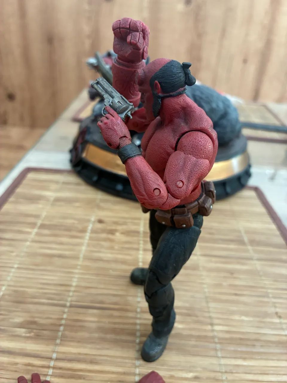 Action Figure Hellboy NECA 18cm Completo  - Foto 2