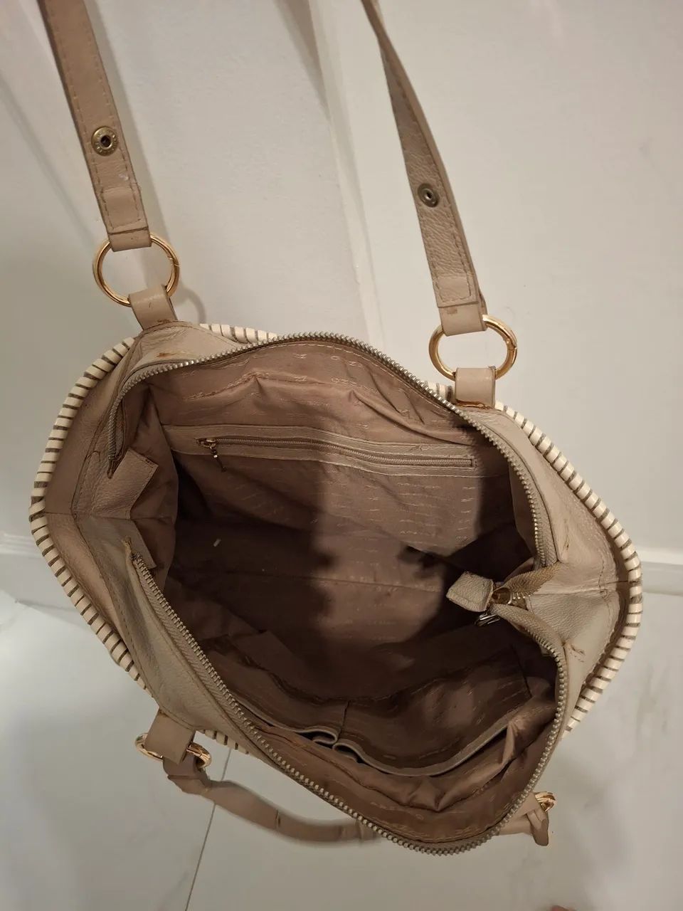 Linda bolsa arezzo grande 100% couro - Foto 3