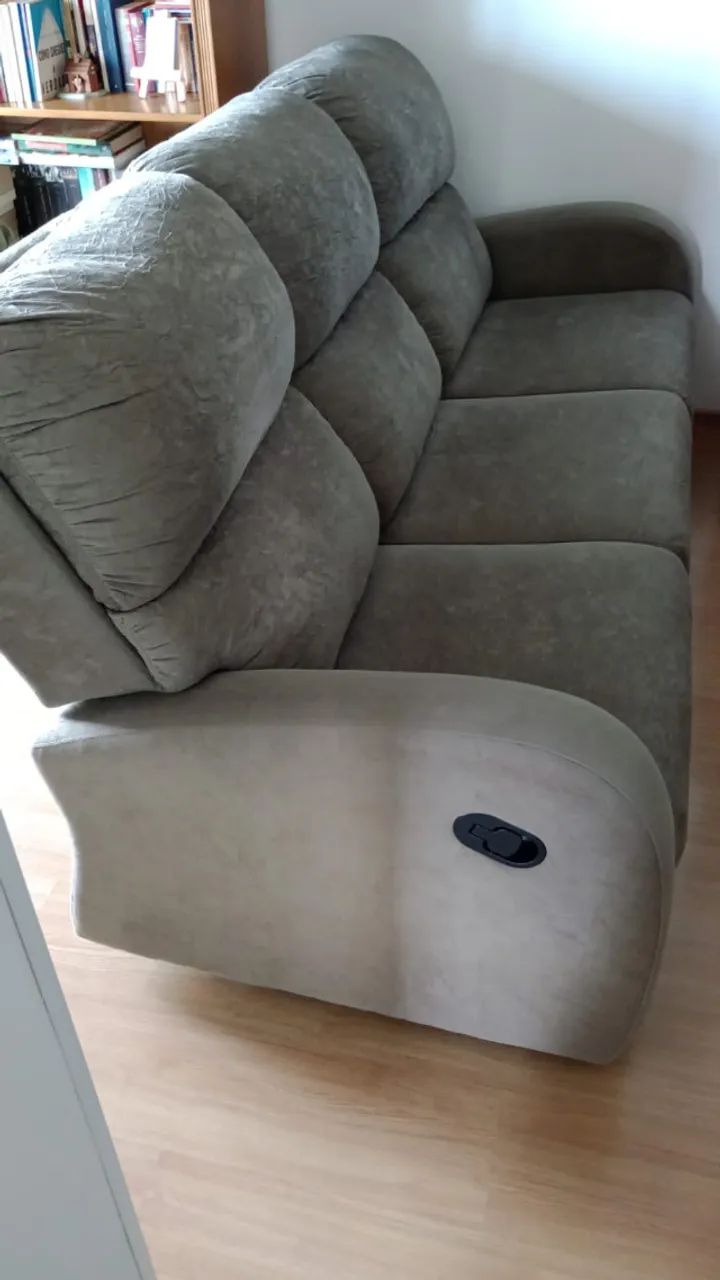 Sofá retrátil 3 lugares