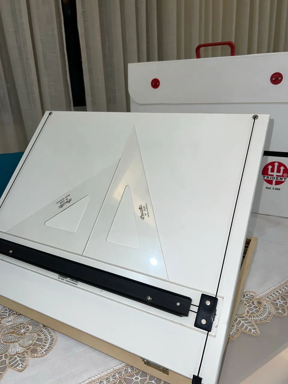 Kit Prancheta A3 Trident com Régua Paralela + Esquadros Desetec + Pasta e Régua Dello - Foto 3