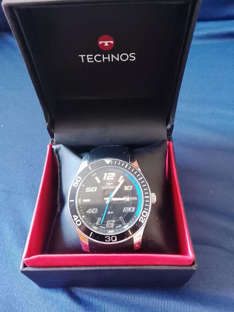 Vendo relógio TECHNOS.
