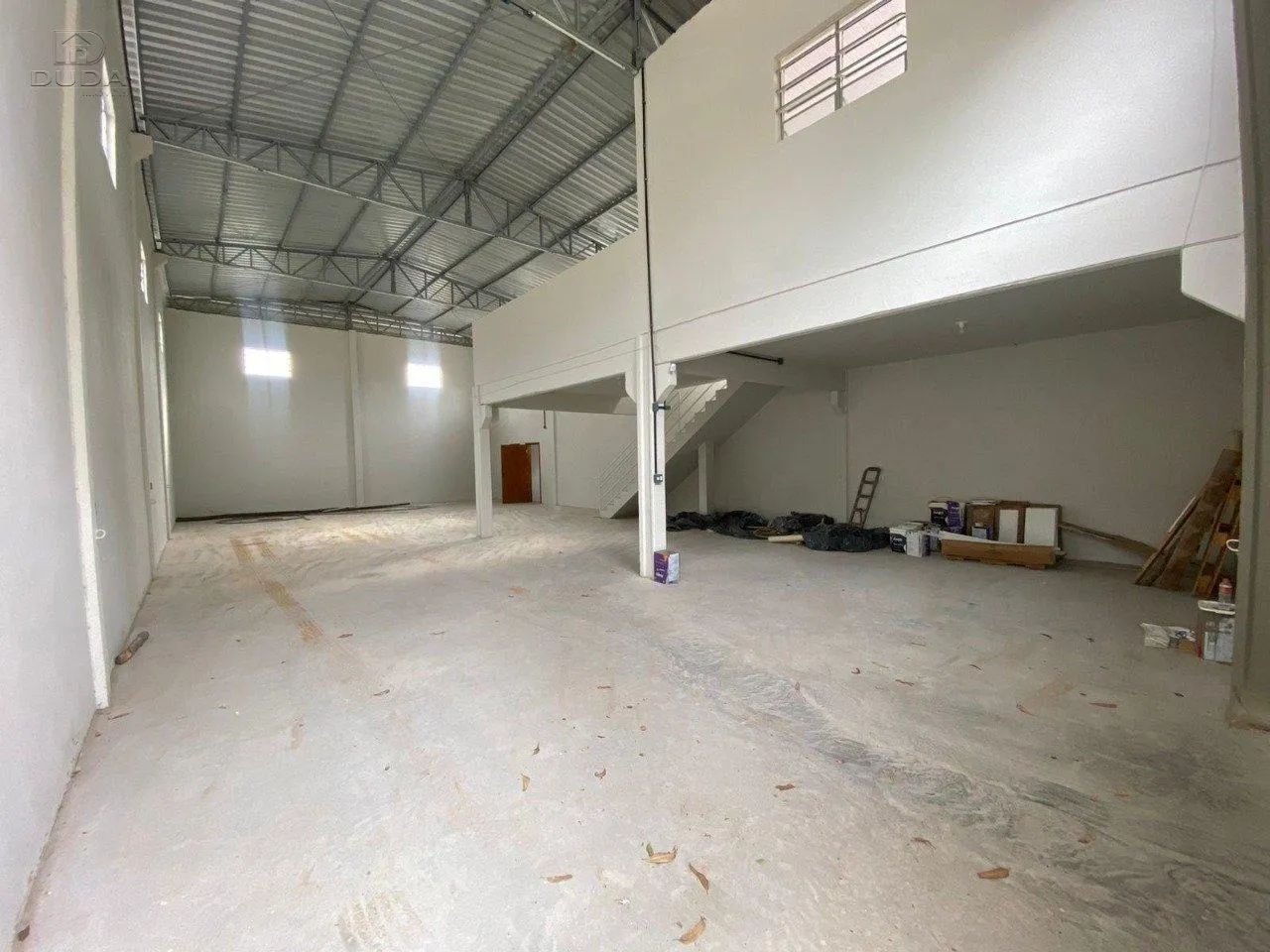 Galpão com aproximadamente 200 m² - Foto 2