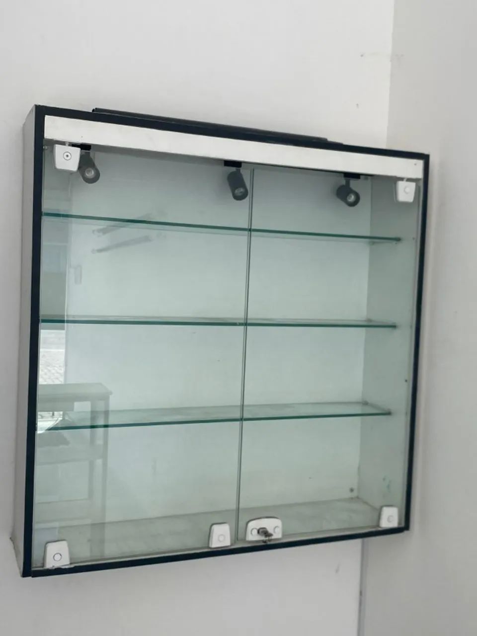 VENDO BALCÃO EM L E VITRINE  - Foto 3