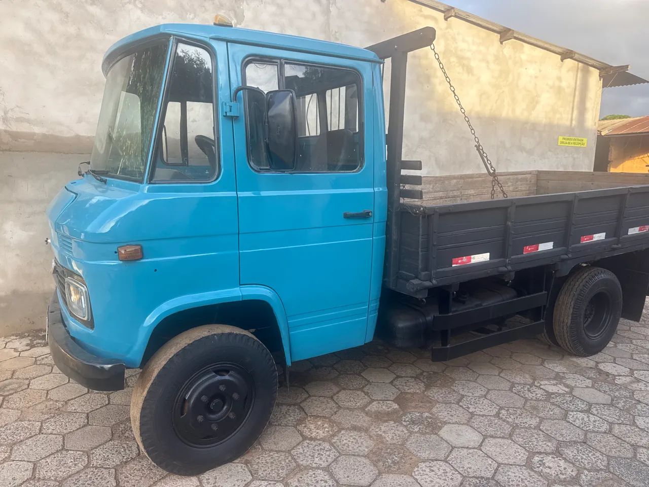 MB 708