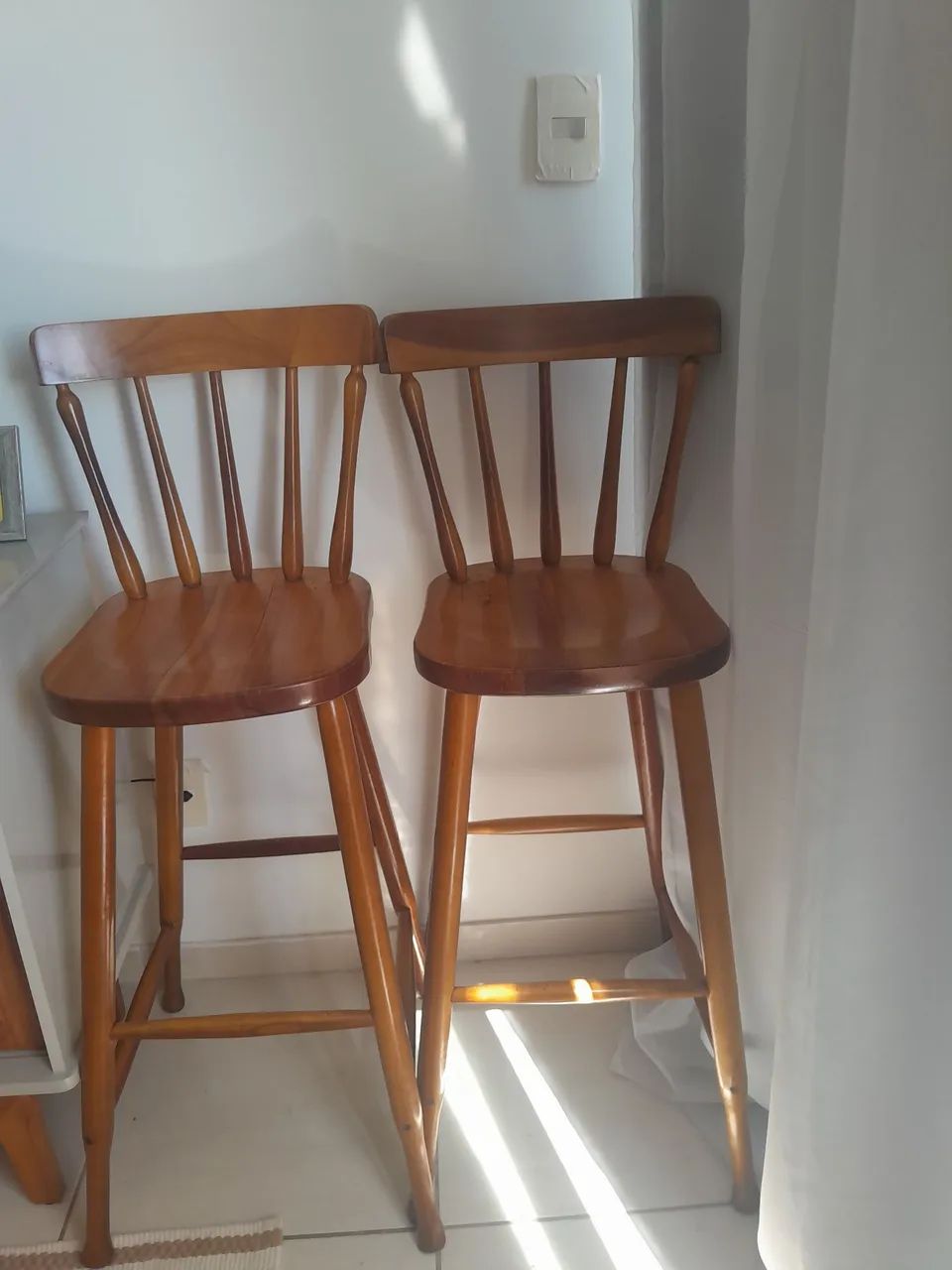 Mesa e cadeiras