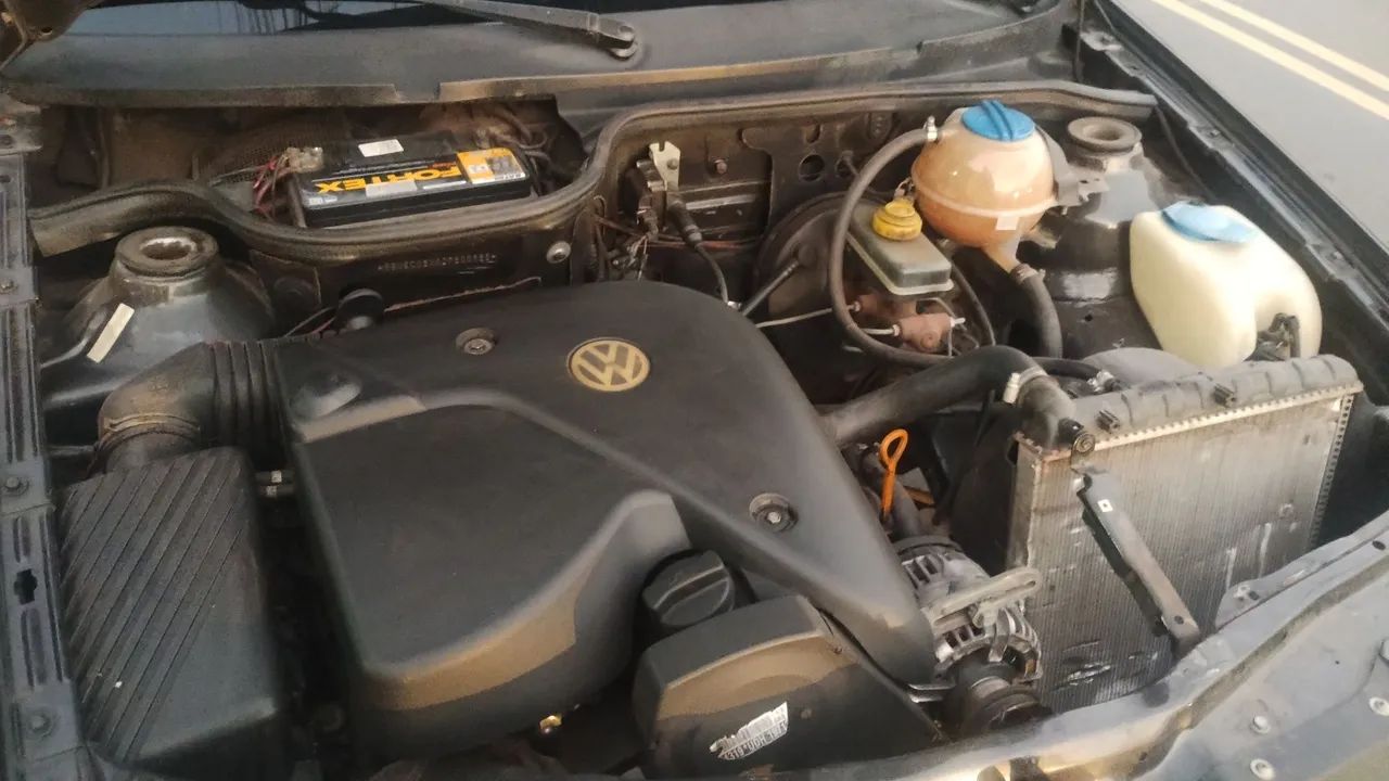 Volkswagen Saveiro 1.8 MI 2002 - Foto 5