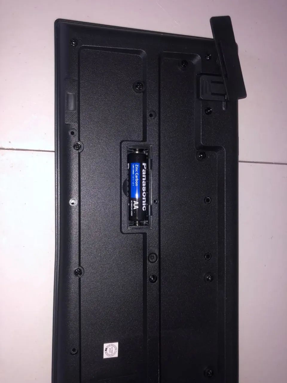 Teclado sem fio wireless USB com receptor e pilhas - Foto 3
