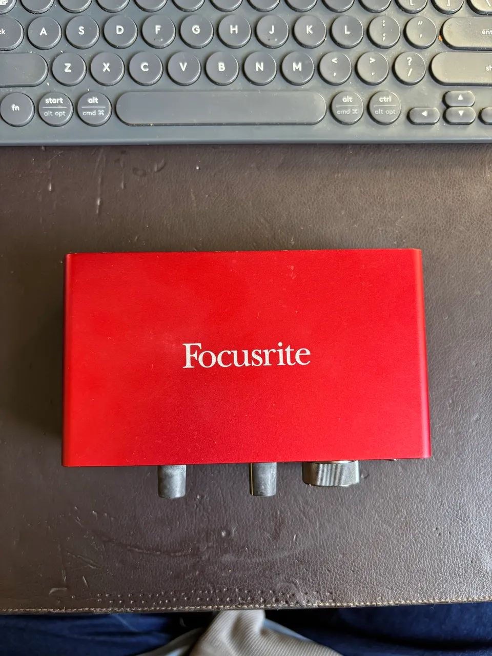 Interface de Áudio Focusrite Scarlett Solo 3ª Geração (Com Plástico no Painel)