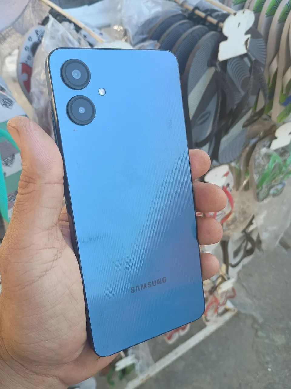 Celular Samsung Galaxy A06/ 128 GB - Foto 2