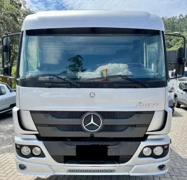 Mb Atego 2426 6x2 - Ano 2012 - Foto 3