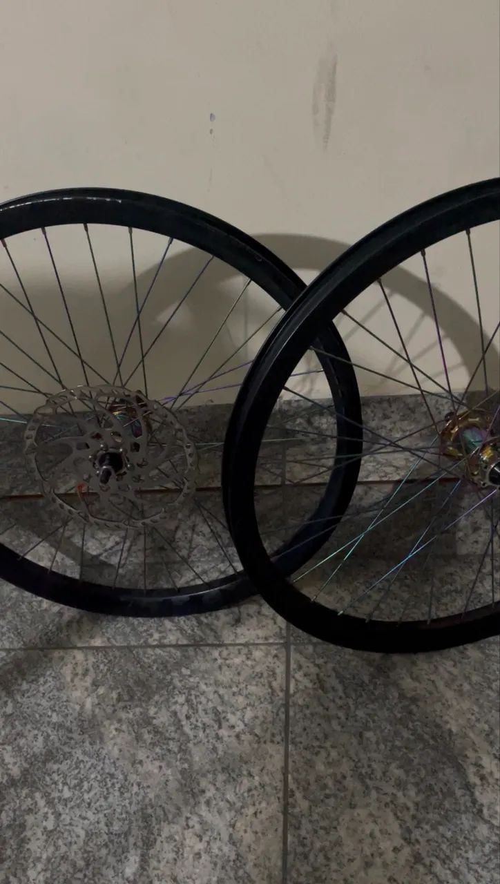 Vendo rodas VMAXX aro 26 completa com disco
