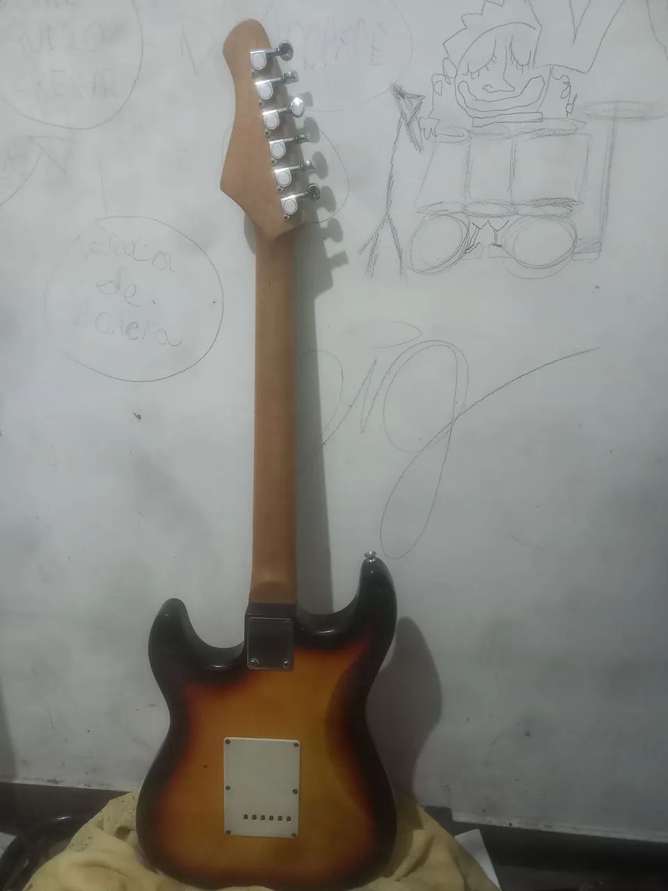 Guitarra Dolphin+Caixa de Som - Foto 3