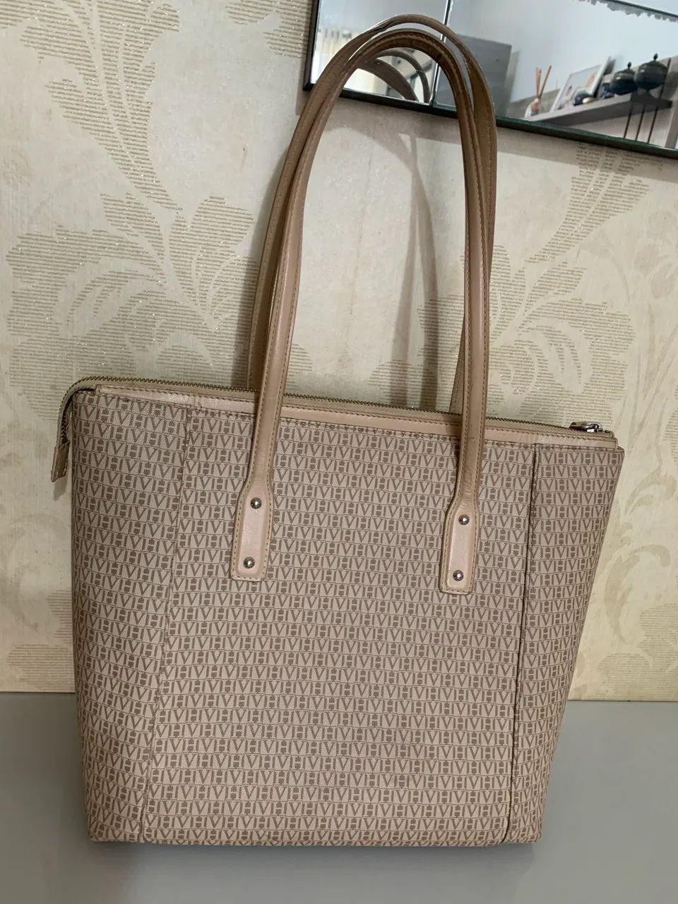 Bolsa Victor Hugo Original com chaveiro  - Foto 2