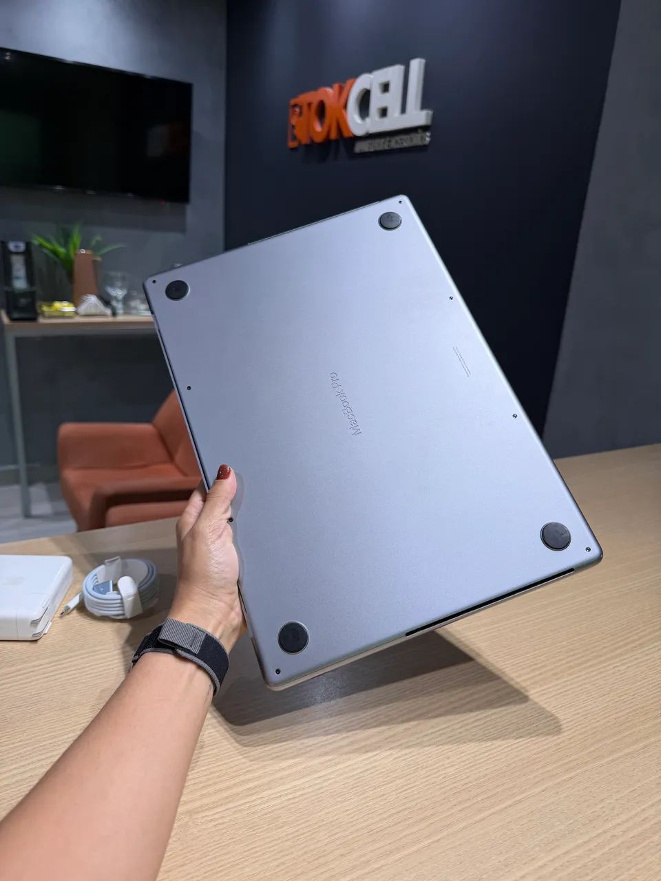 Macbook Pro 16 Pol Chip M2 Max 32GB/1TB Seminovo Garantia Loja