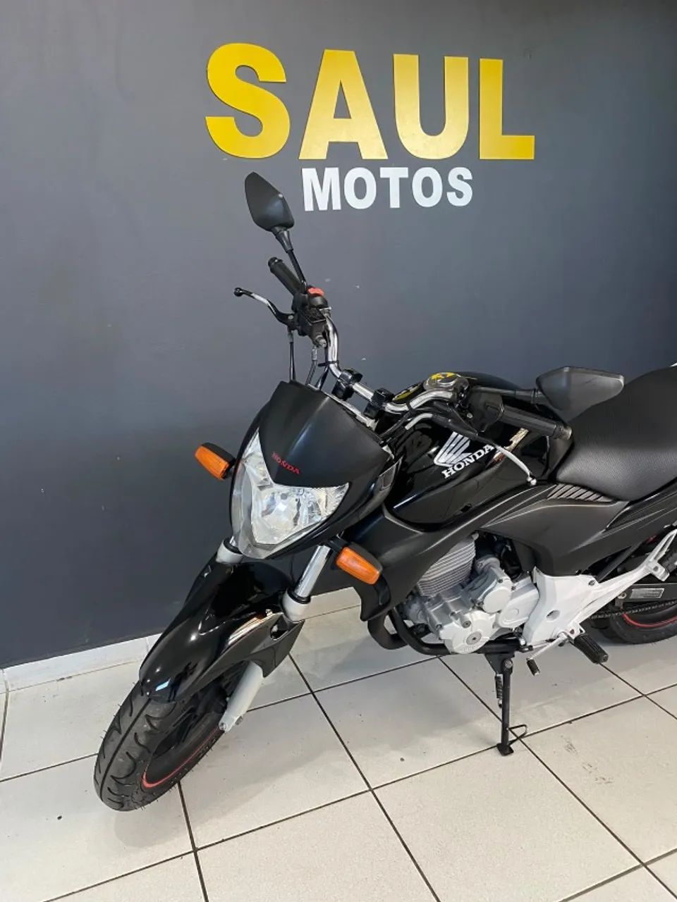HONDA CB 300R - 2011 - Foto 2