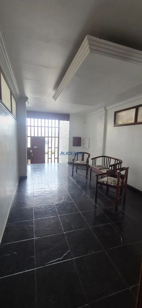 ÓTIMO APARTAMENTO DE 03 QUARTOS COM GARAGEM - Foto 2