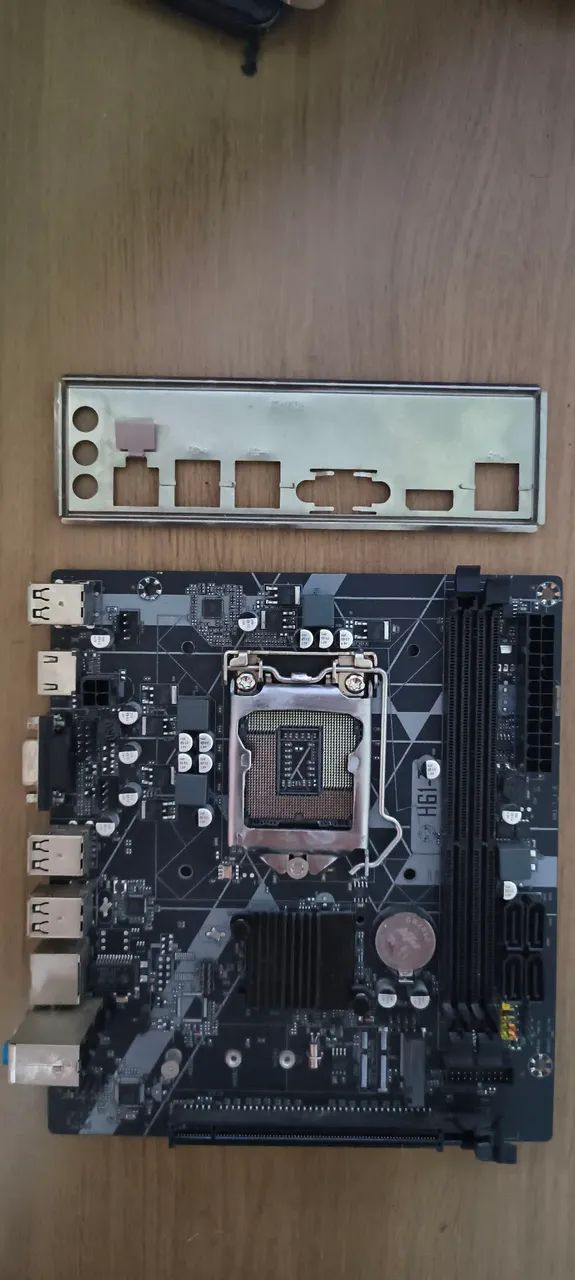 Placa mãe TGT H61