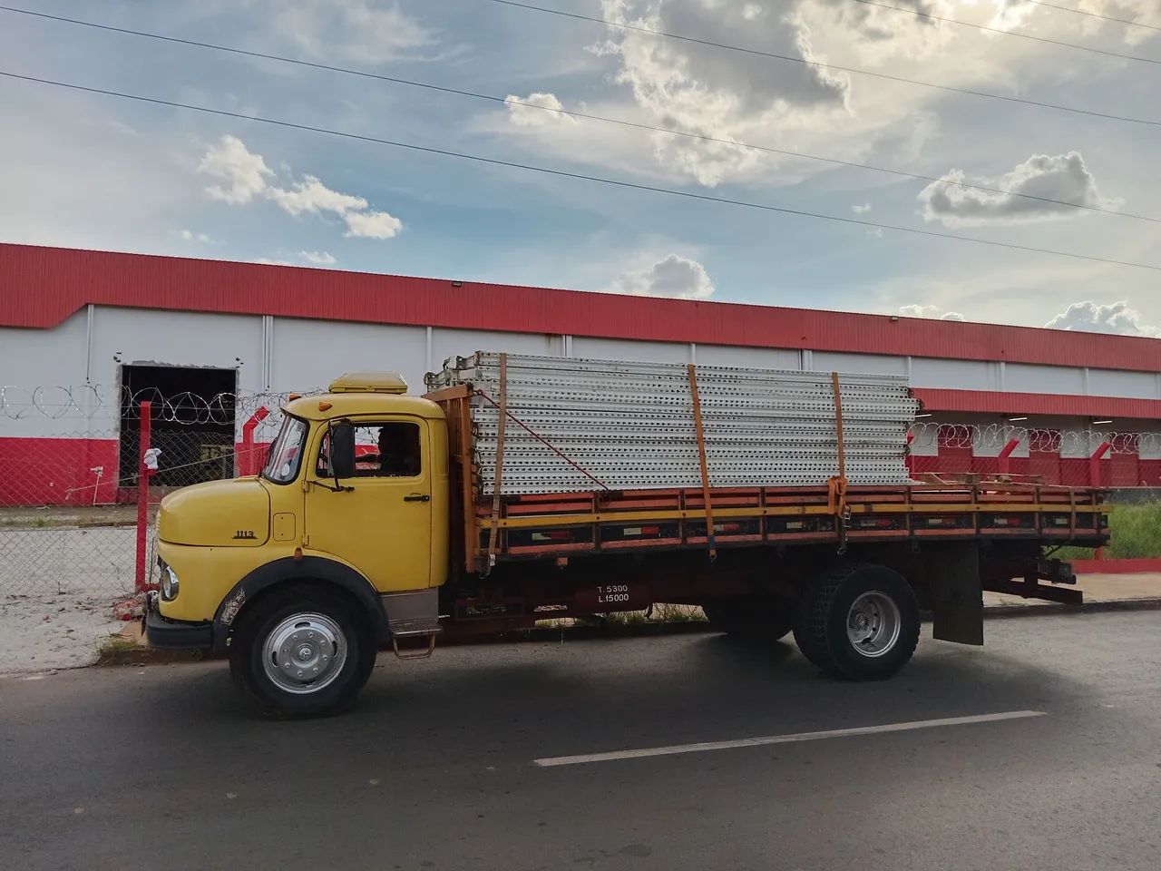 Vendo 1113 1976 - Foto 2