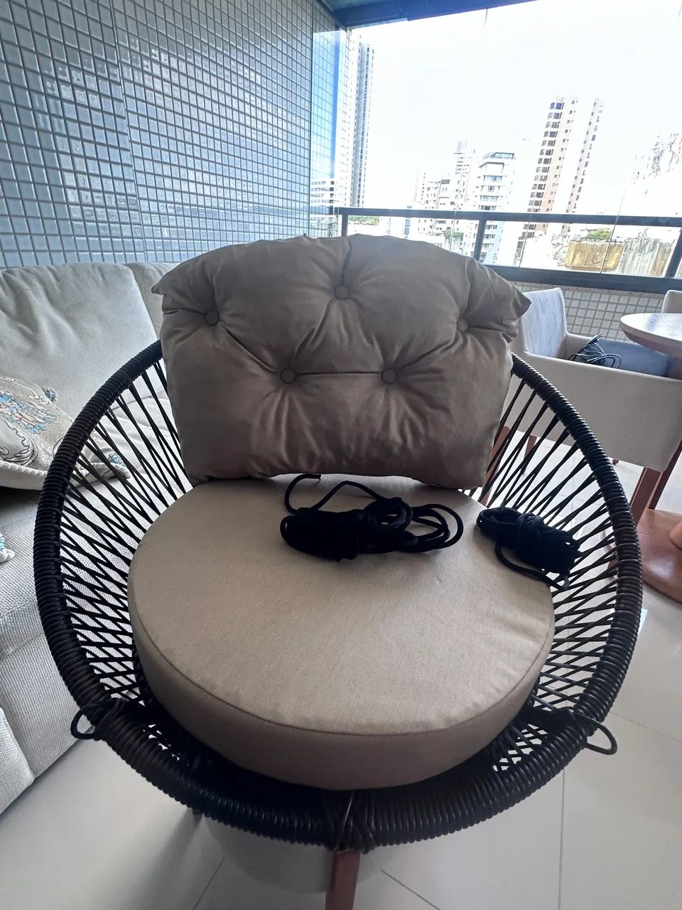 Vendo cadeira de balanço suapensa - Foto 2