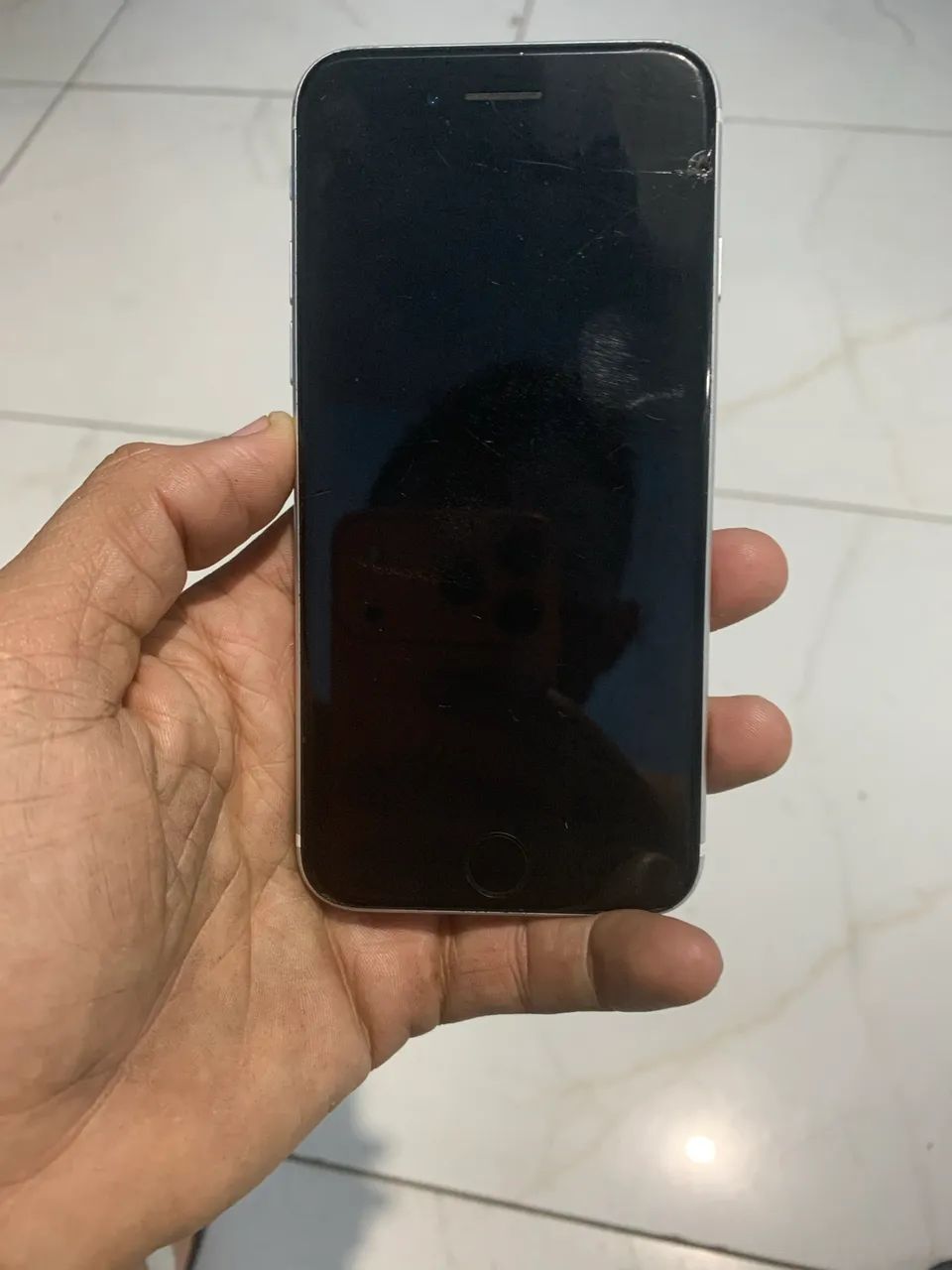 iPhone SE 
