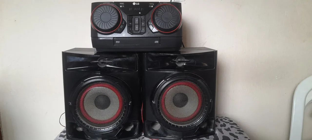 Vendo um mini sistem lg 220watts de potência rms seminovo com controle funcionando tudo - Foto 2