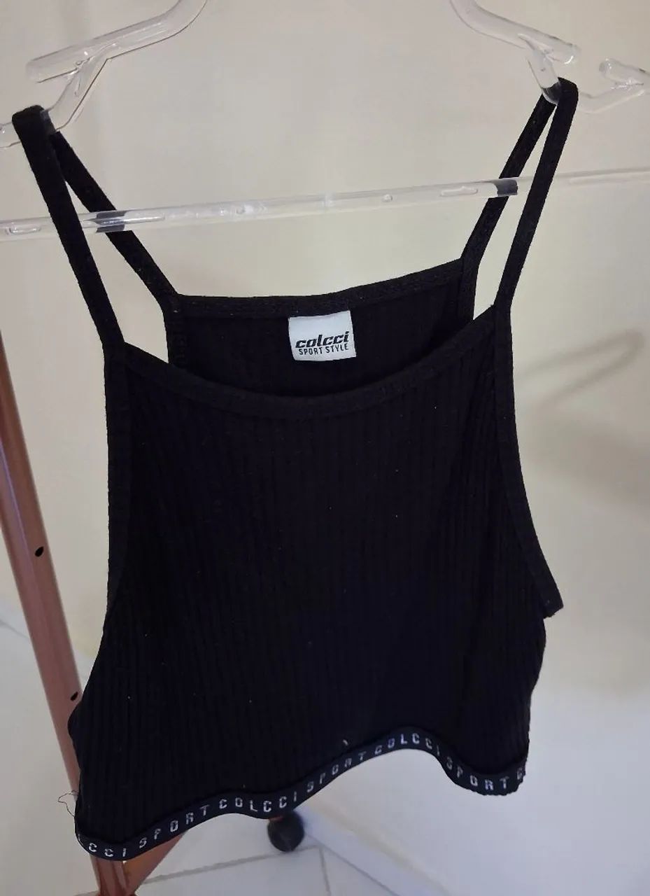  2 Blusingas da marca Colcci