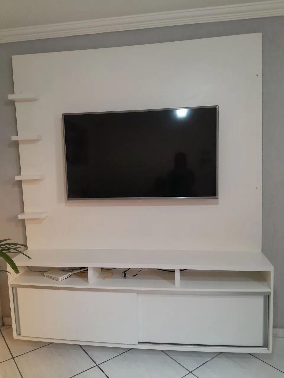 TV Panel65570224107009124