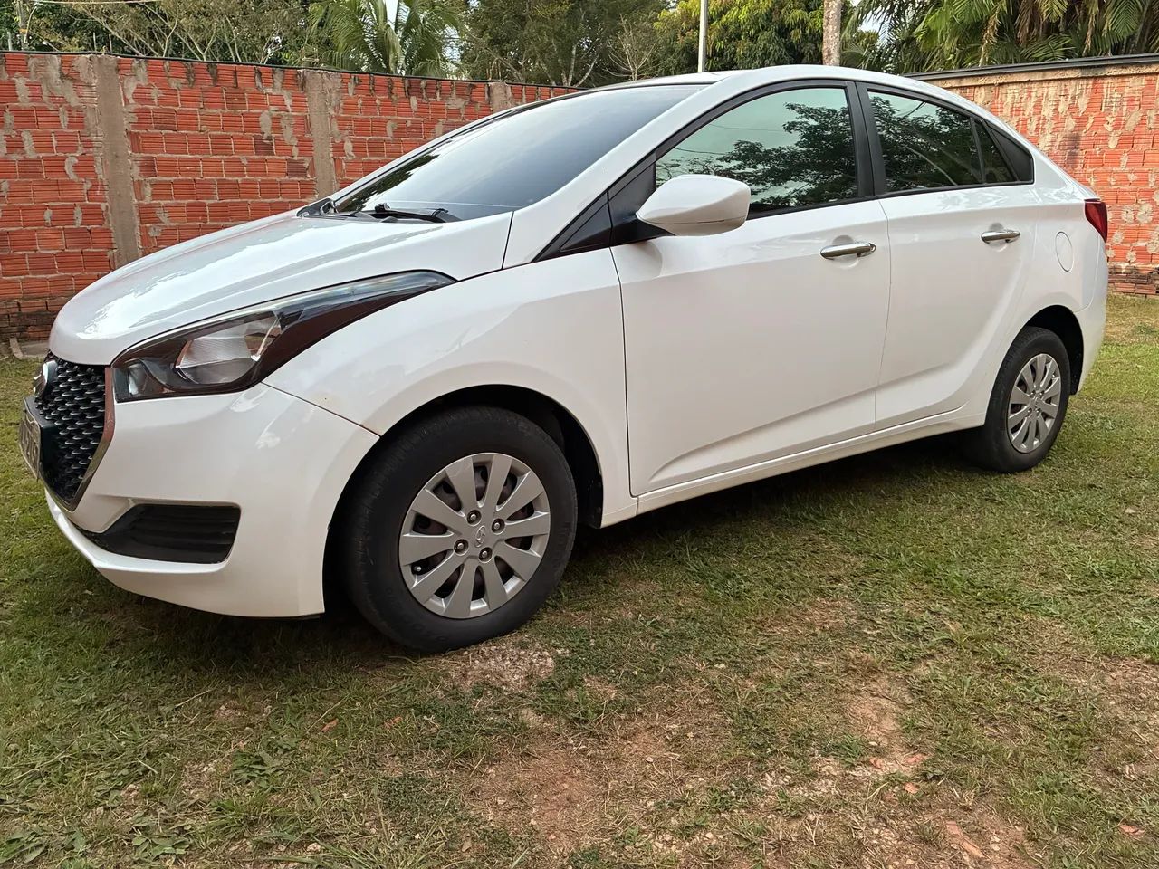 Hyundai HB20S Unique 1.0 Flex 12V Mec. 2019 - Foto 3
