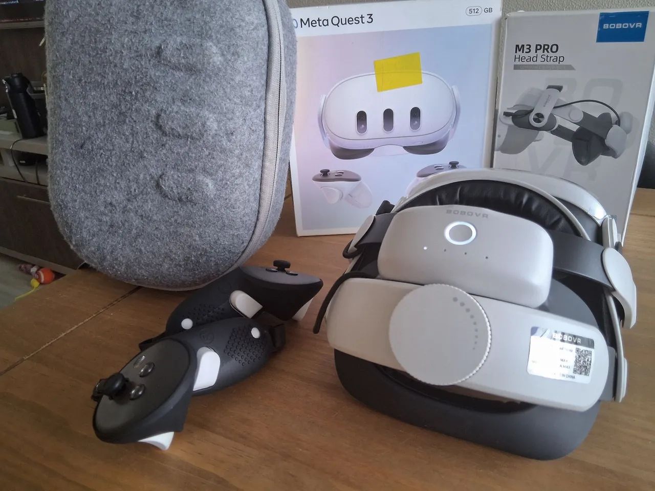 META QUEST 3 512GB + BOBOVR M3 PRO + ACESSÓRIOS - Consoles de