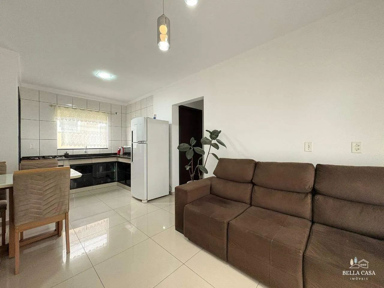 Apartamento com 02 dormitórios no Aventureiro Joinville