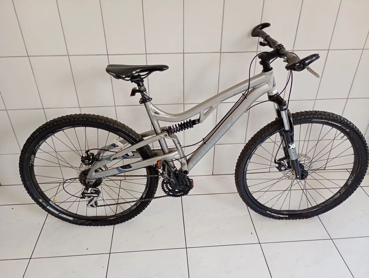Mountain bike importada 29 full diamond back 