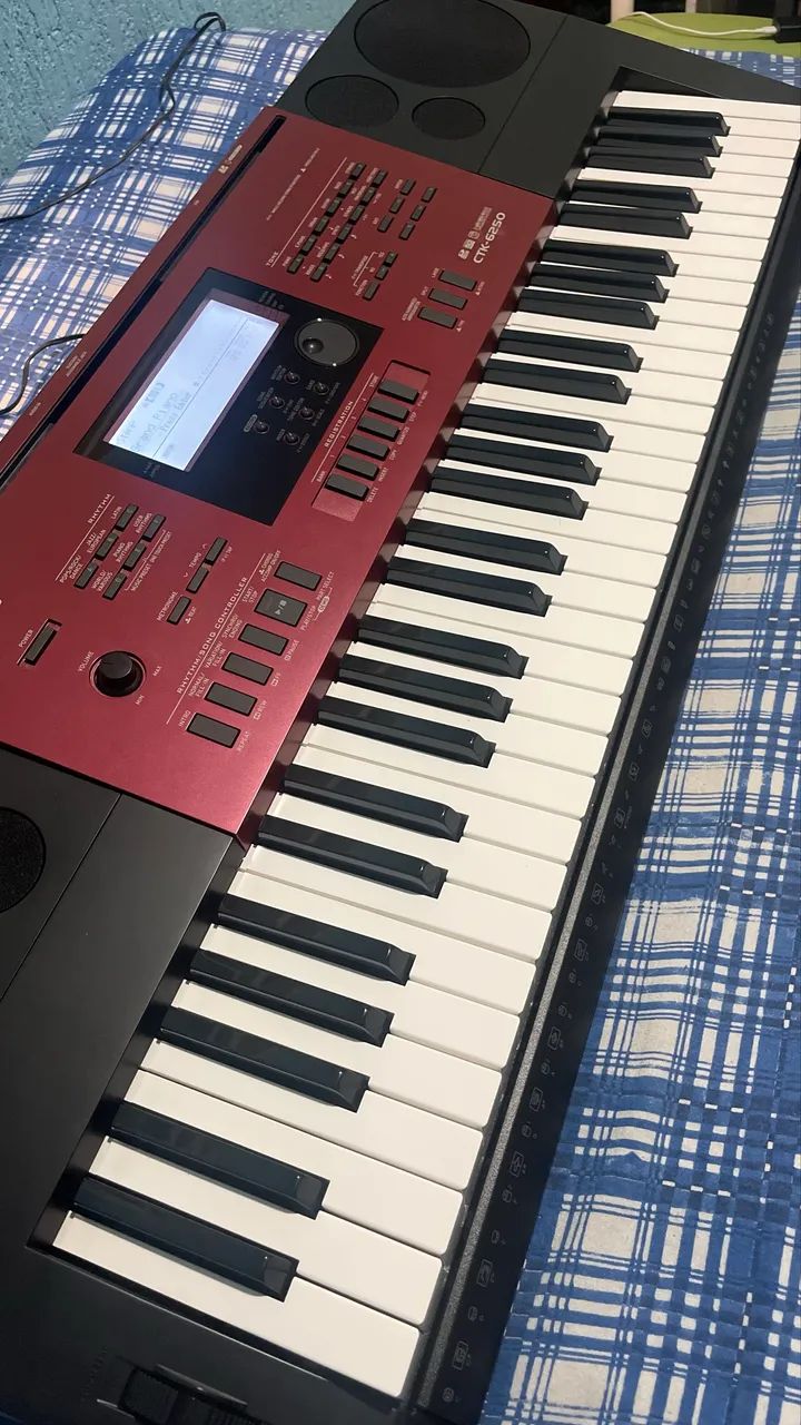Teclado Casio CTK-6250 