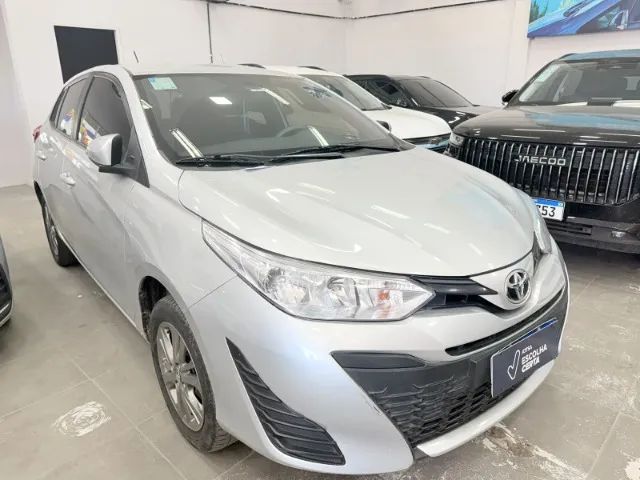 Toyota Yaris XL 1.5 FLEX 16V 5P AUT. 2021