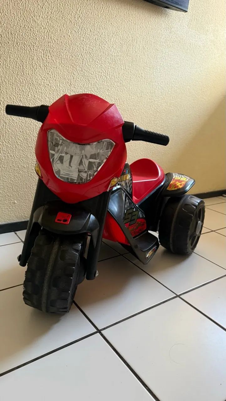 Moto elétrica infantil 