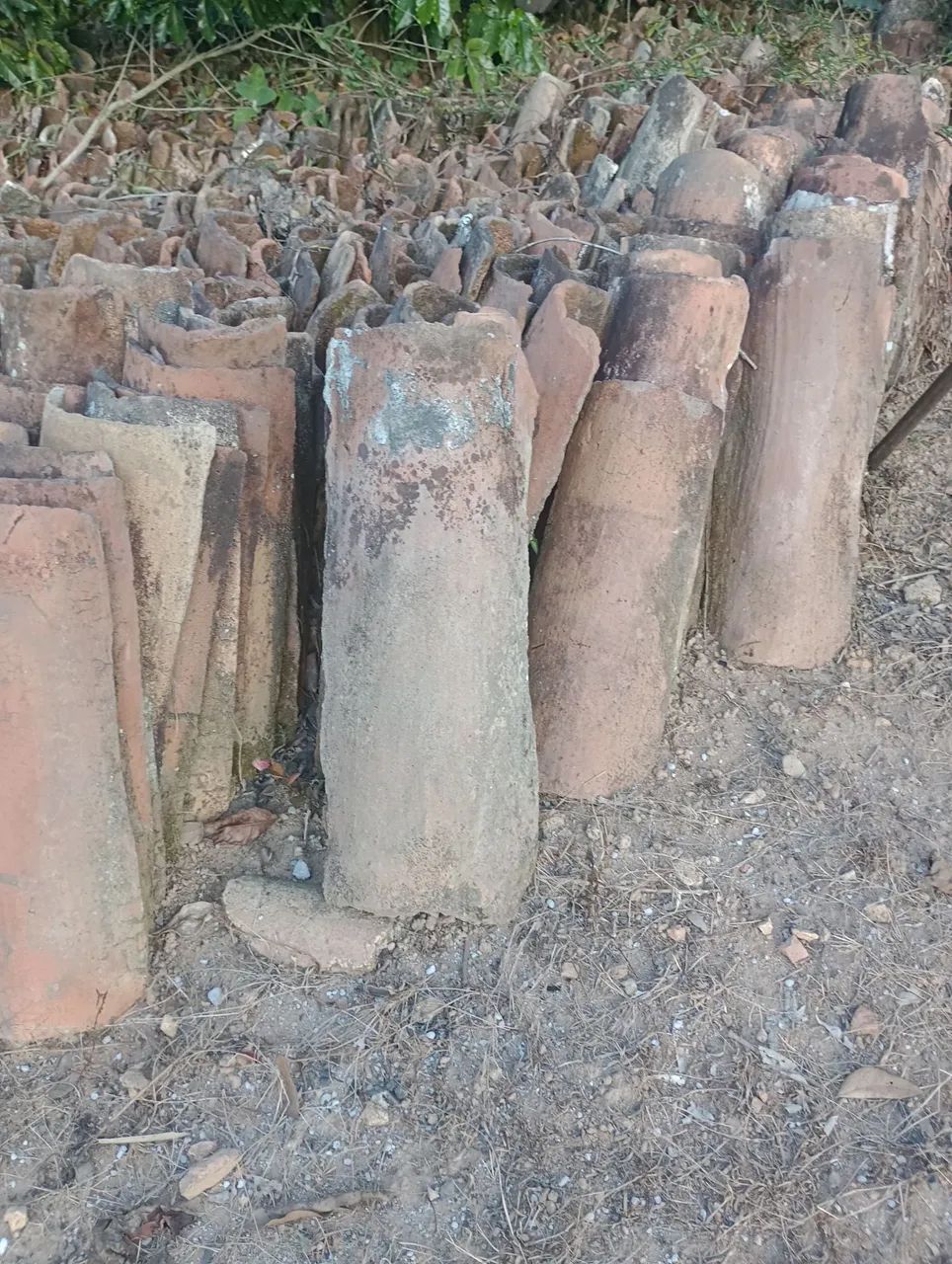 Telhas de barro antigas  - Foto 4
