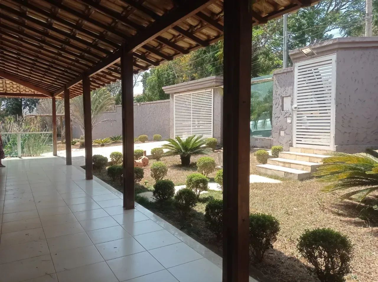 Excelente casa no Condomínio Vale do Ouro - Foto 4