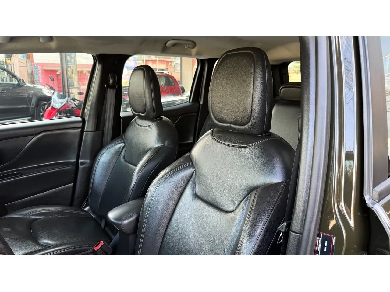 Jeep Renegade 2017 - Foto 4