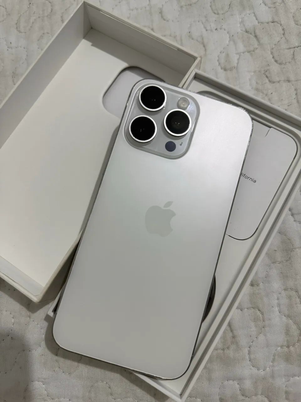 IPHONE 15 PRO MAX 256GB BRANCO - Foto 3