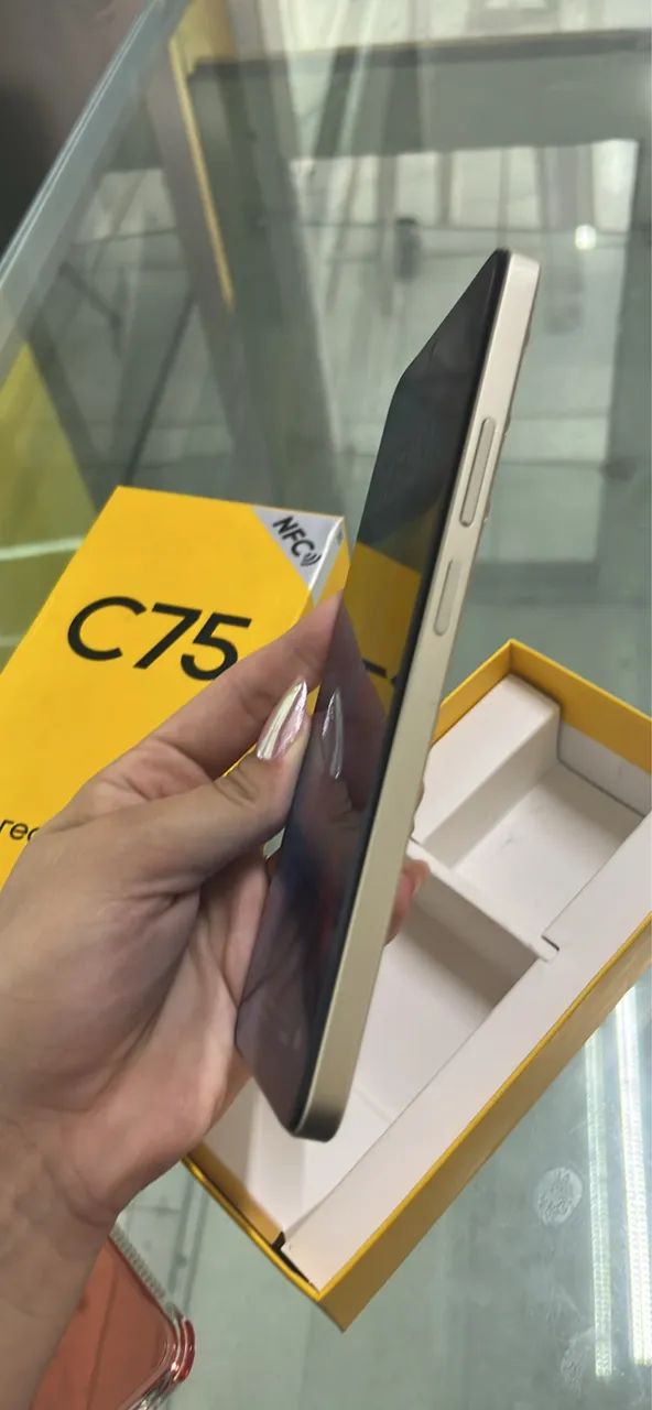 REALME C75  - Foto 3