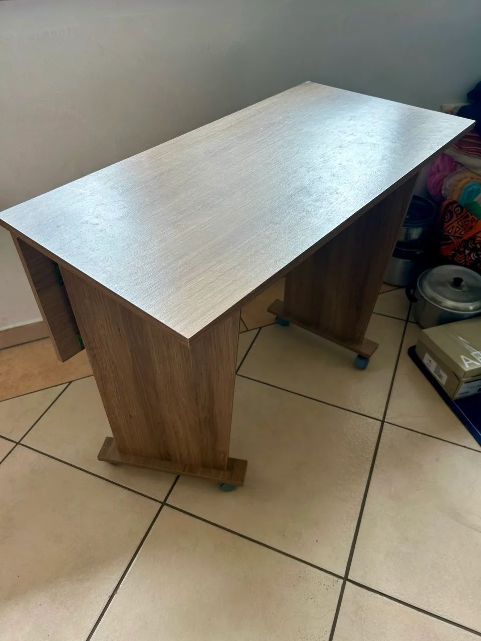 Mesa Dobrável com rodinhas  - Foto 2