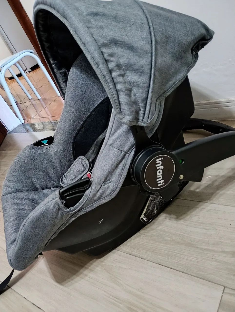 Carrinho + Bebê Conforto Epic Lite - Foto 4
