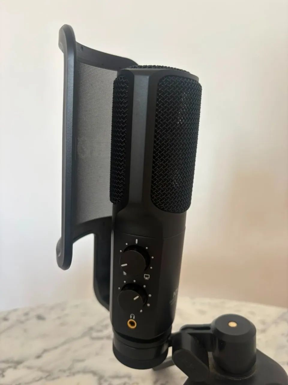 Røde NT_USB, microfone de estúdio  (completo com tripé) - Foto 4