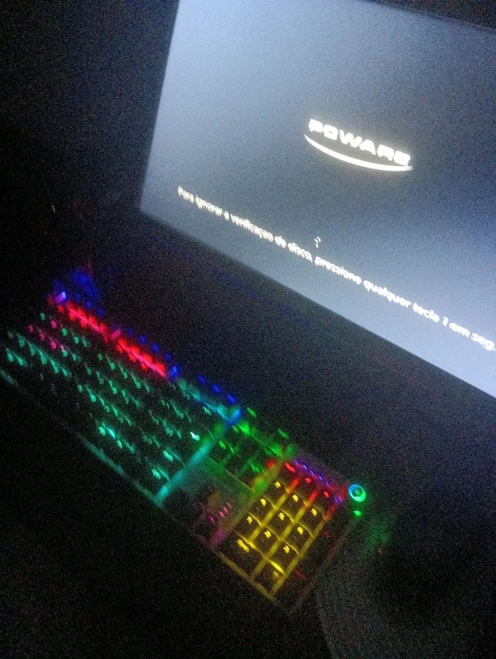 CPU + Tela + Teclado + Mouse + estabilizador 
