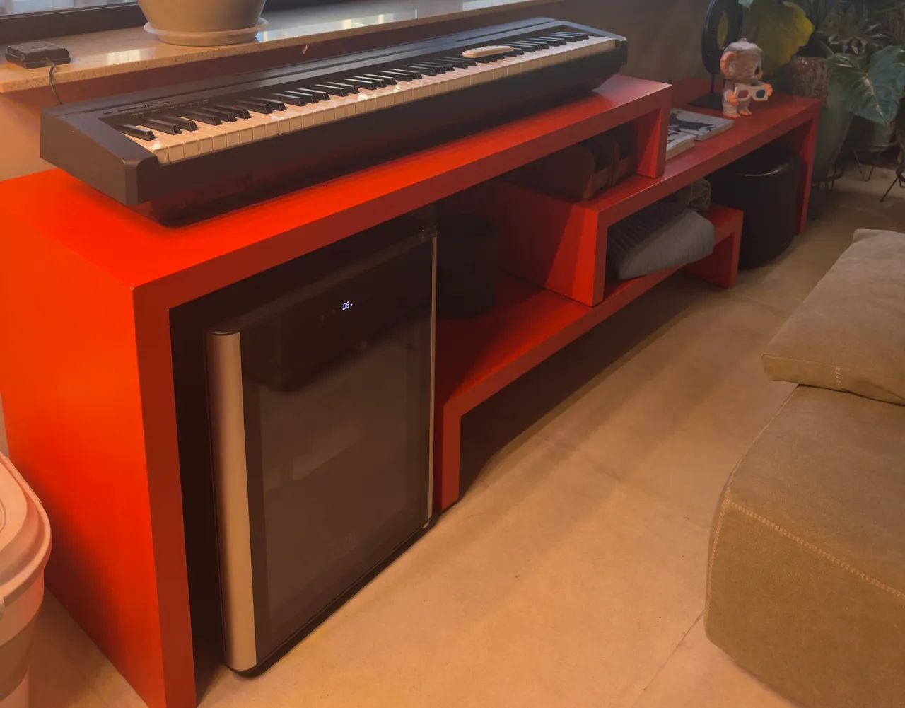 Rack / Aparador Vermelho Laqueado