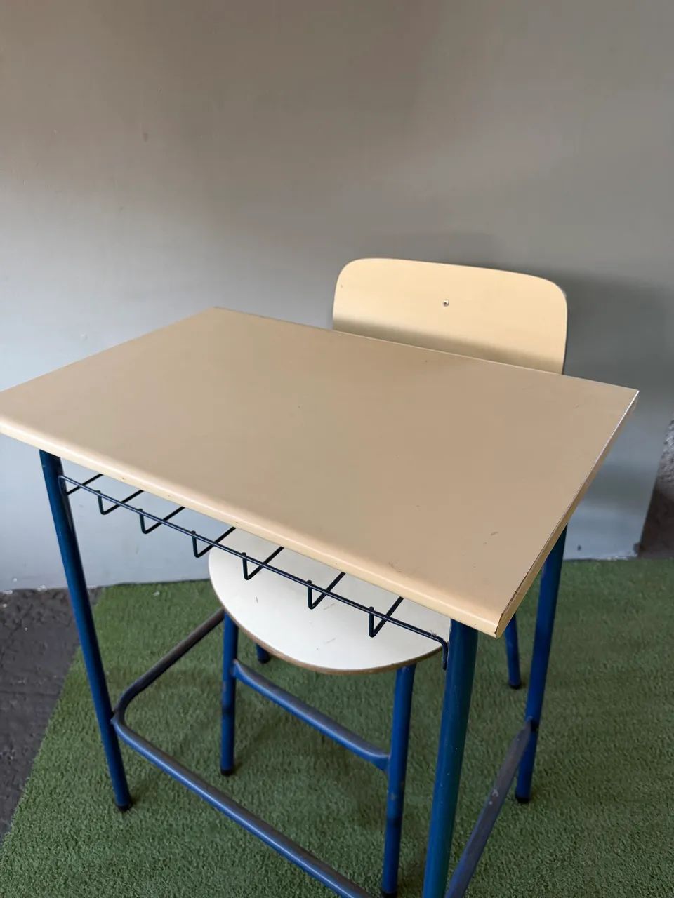 Mesa e cadeira Escolar
