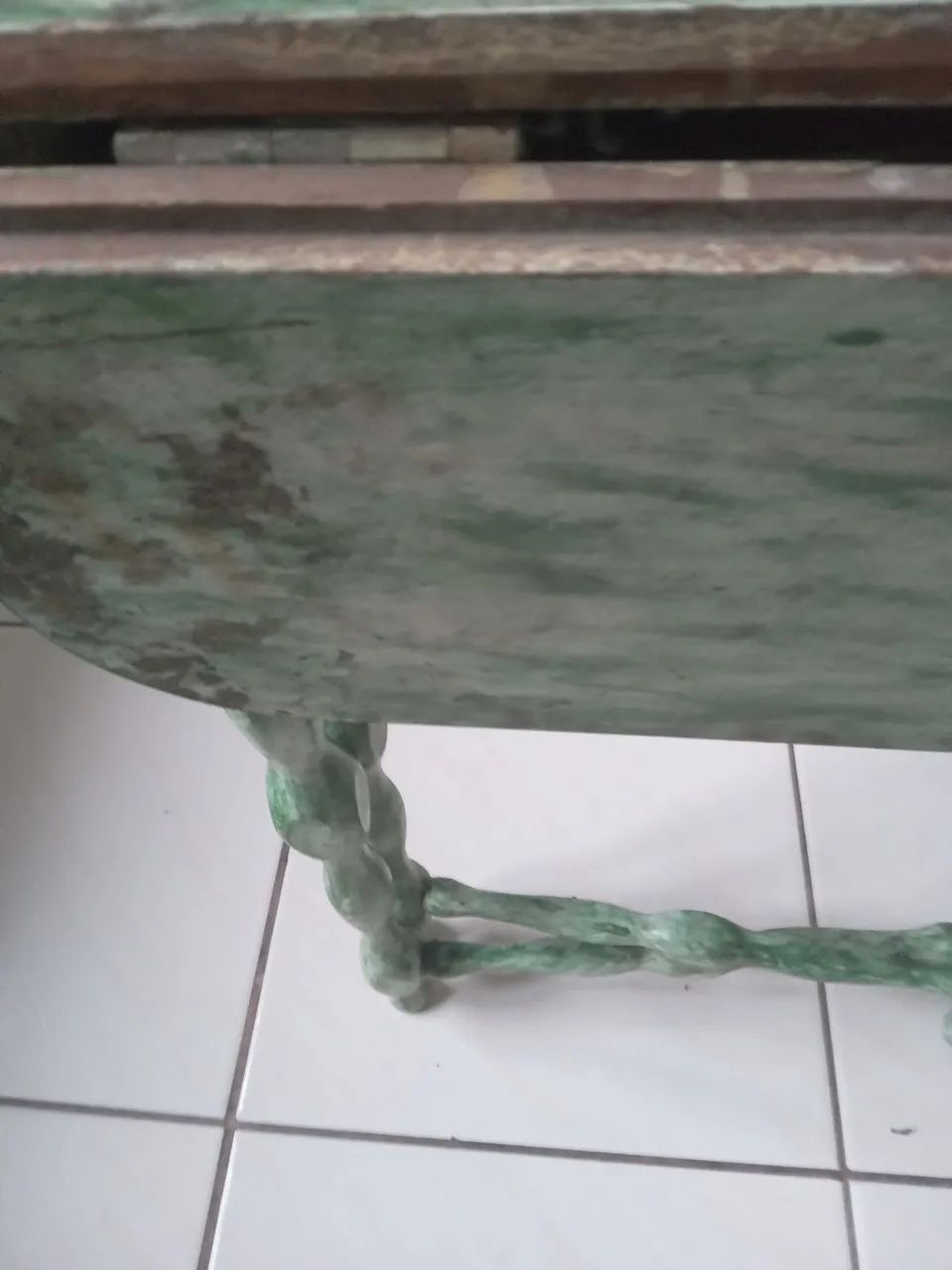 Mesa 40 × 40 quadrada(verde) - Foto 3