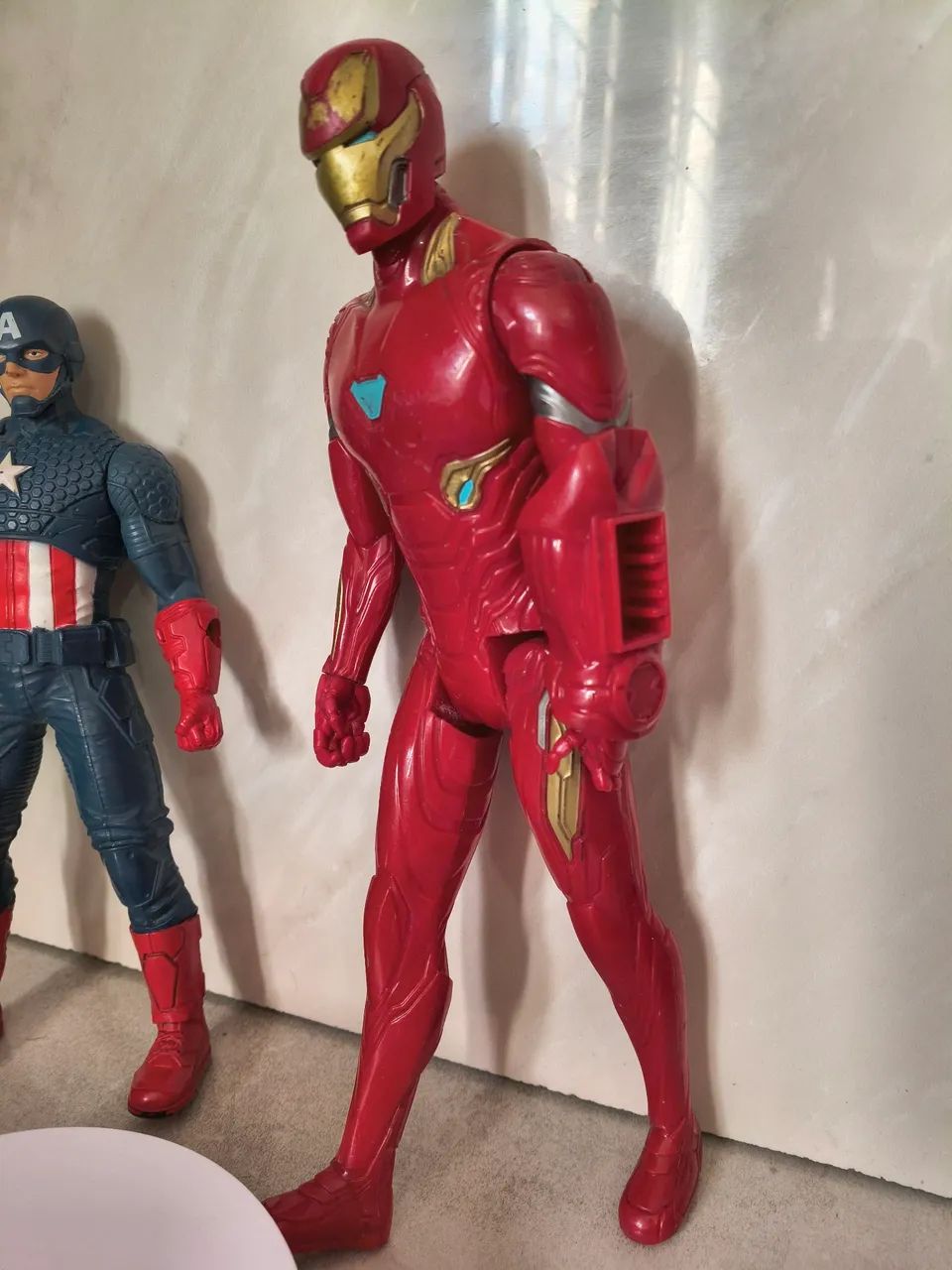 Bonecos Capitão América e homem de ferro - Foto 2