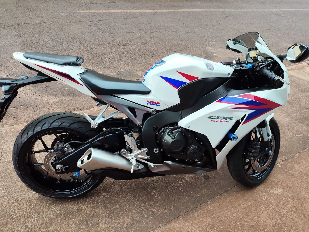 CBR Fireblade HRC  - Foto 2