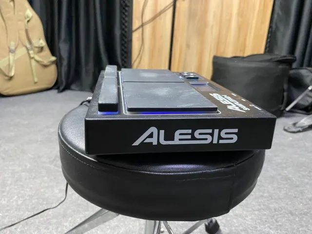 Alesis Sample pad 4  - Foto 4