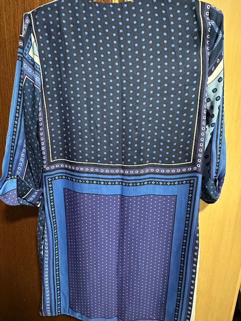 Vestido Zara estampado azul  - Foto 3